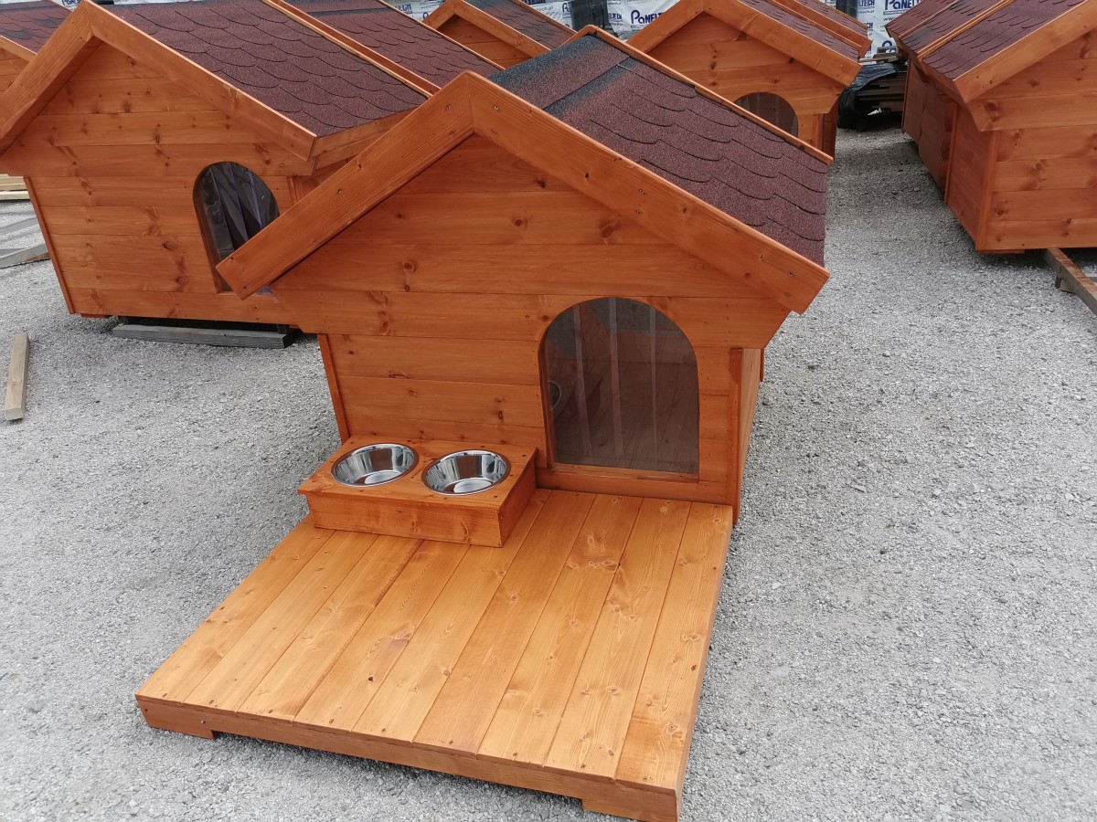 Drevený držiak s miskami